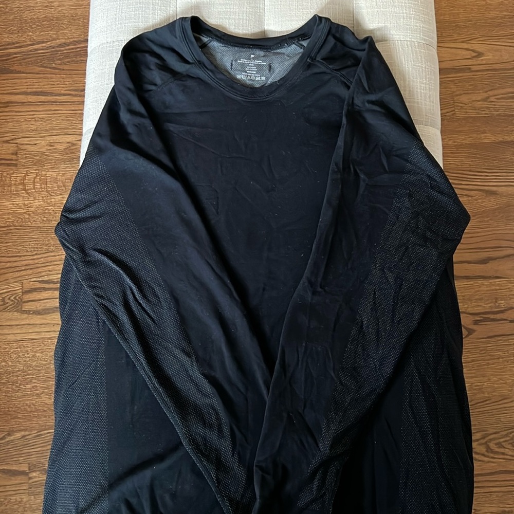 Fabletics long sleeve men’s shirt